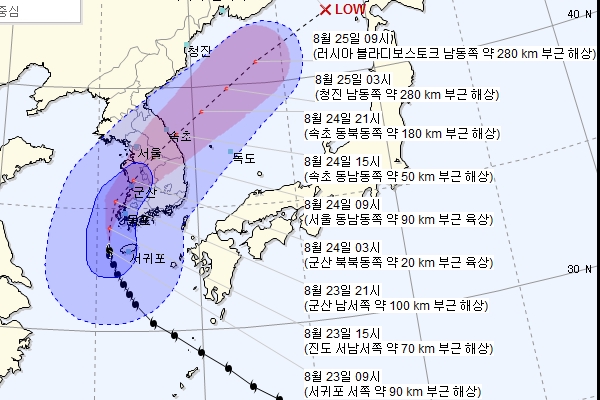 ▲ 기상청이 23일 오전 10시에 예보한 태풍 솔릭의 예상 진로도. ©Newsjeju