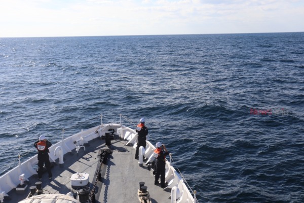 ▲ 서귀포해경은 서귀포 남쪽 해상에서 조업 중이던 갈치잡이 어선으로부터 연락이 두절돼 수색에 나섰다. ©Newsjeju