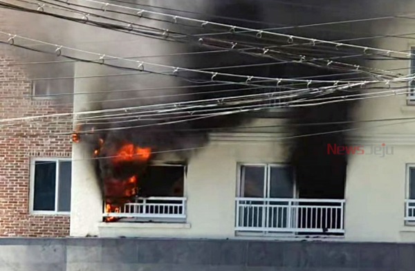 ▲ 화재가 났을 당시 사진 / 독자제공 ©Newsjeju