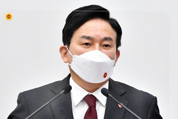 ▲ 원희룡 제주도지사가 4월 21일에 내년 지방선거 불출마를 공식 선언했다. ©Newsjeju