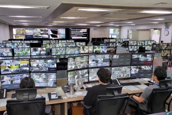 ▲ CCTV 통합관제센터. ©Newsjeju