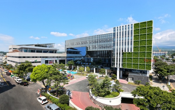 ▲ 서귀포시 청사 전경.